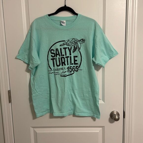 Salty Turtle tshirt - Picture 1 of 3